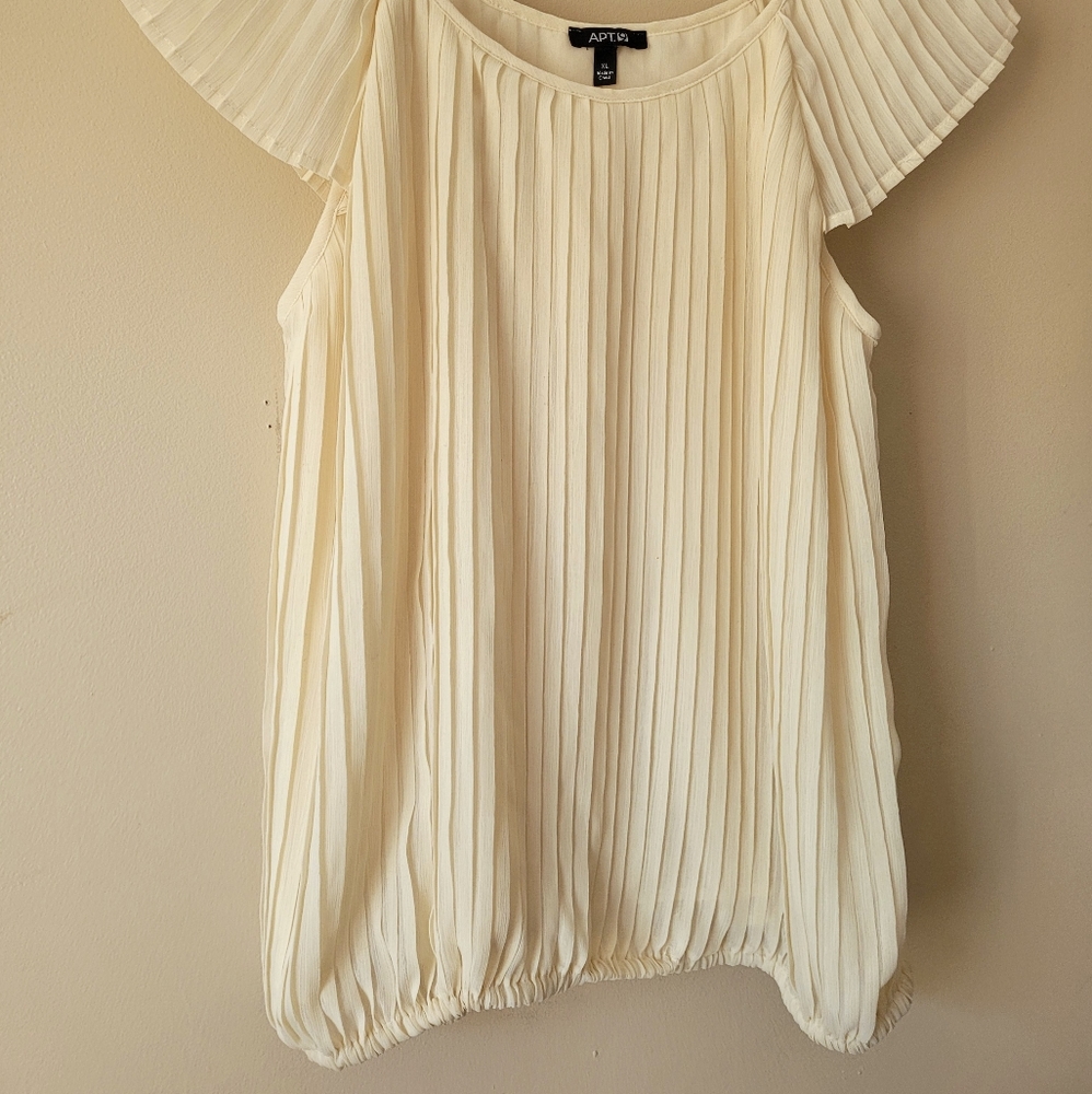 Cream White APT 9 Women's Blouse
